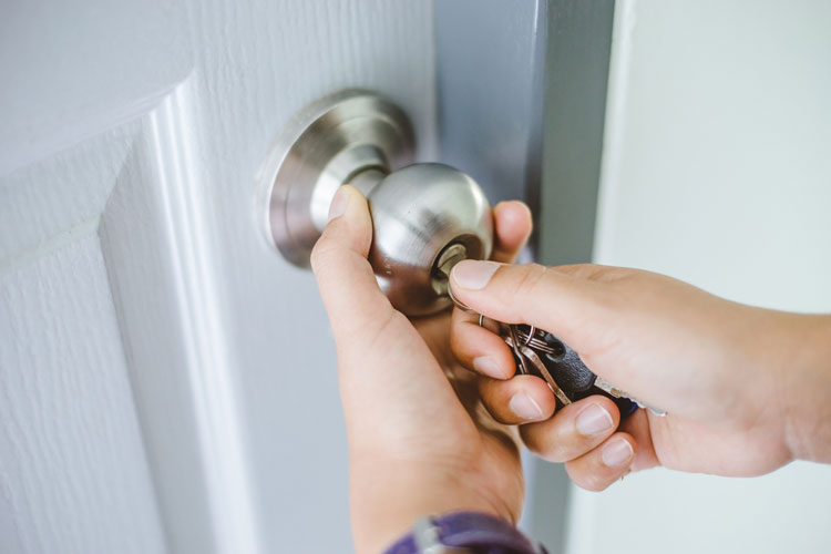 7 Essential Reasons To Choose A Mobile Locksmith In Oakland Park For On-The-Spot Security